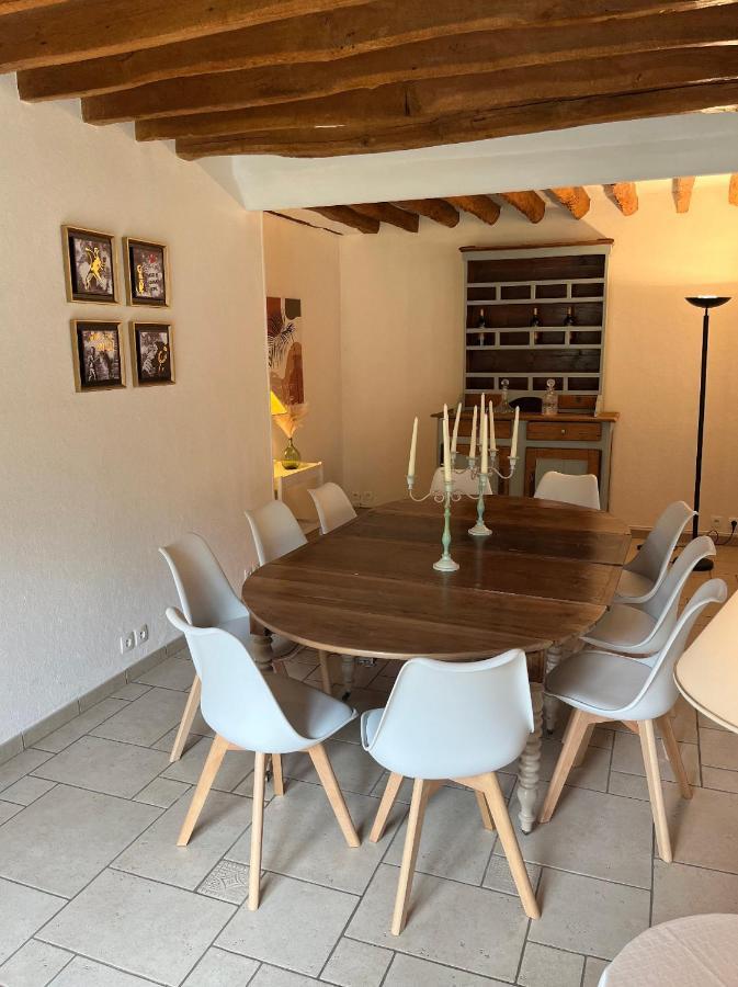 Chambres A La Maison Hermitage Aincourt Exterior photo