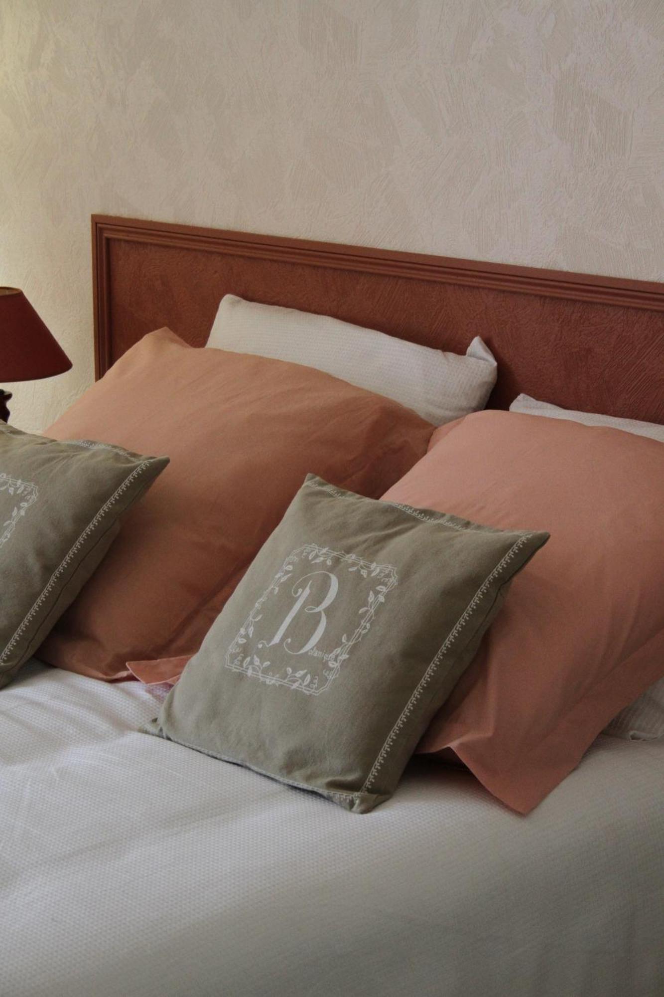 Chambres A La Maison Hermitage Aincourt Exterior photo